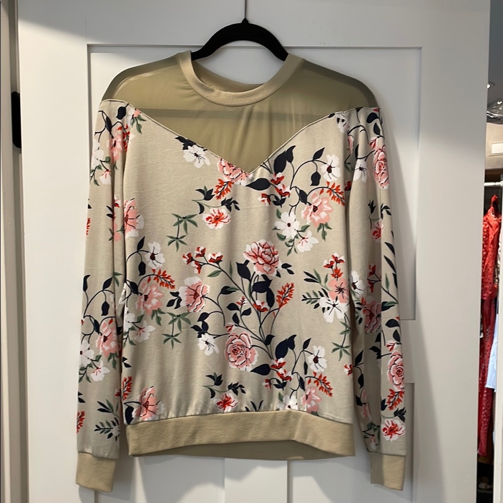 LuLaRoe Lizzy Floral top with mesh and banded waist and sleeves size medium